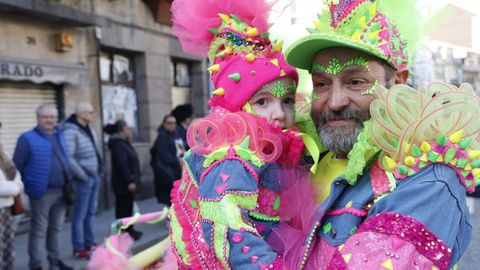 Desfile del s�bado de pi�ata en Celanova