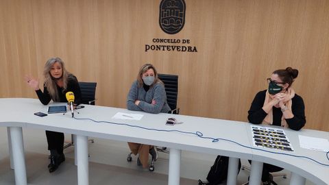 Eva Ballar�n, investigadora gastron�mica y miembro del Basque Culinary Center, Yoya Blanco, e Elena Victoria, de Carta Blanca