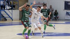 Bruno Dias en una acci�n del derbi contra el Noia. 