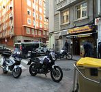 Agentes de la Polic�a Local en la redada. 