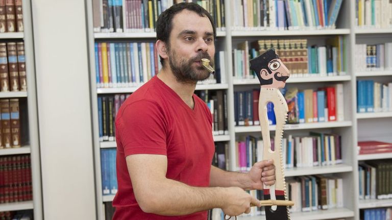 Inacio Vilario participar nos actos coa sa banda deseada sobre Castelao