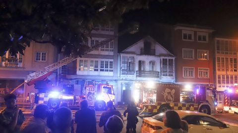 Incendio en Nar�n la noche del lunes. 