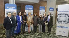 La familia, junto a Elena Candia, Ram�n Carballo y Xulio Xiz