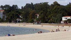 La playa de A Compostela consolida la bandera azul que recuper� el verano pasado