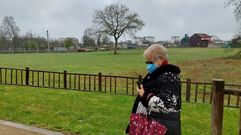 Al fondo de la imagen, por detr�s del roble, la zona en laque se ubicar� el parque canino