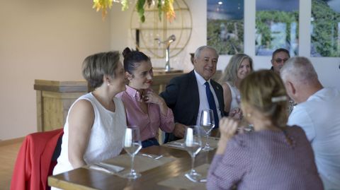 Tomé con la delegada de La Voz en Lugo, segunda por la izquierda