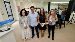 Marga Lamela, alcaldesa, con Modesto Fraga, Mar�a Canosa e Ainhoa Conde, o luns en Cee