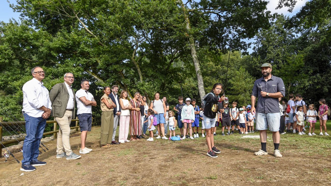 Escuelas de Río en A Carixa para fomentar el valor de la naturaleza y la pesca deportiva
