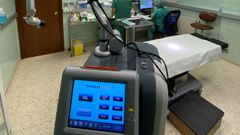 Nuevo bistur� l�ser del servicio de dermatolog�a del CHOP pontevedr�s