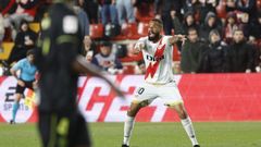 Beb�, con la camiseta del Rayo, actualmente en Ferrol