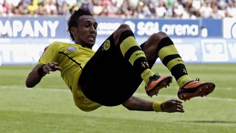 Aubameyang celebra uno de sus goles