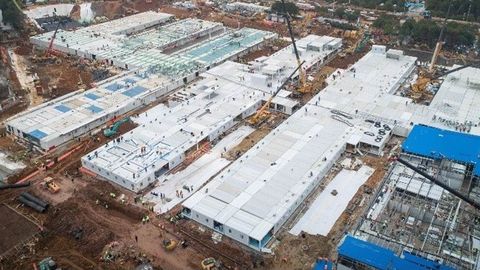 Foto area del Hospital de Huoshenshan, construido en Wuhan y en la que se aprecia la construccin modular, unida por diferentes pasillos