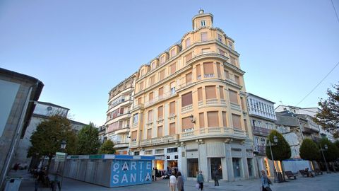 Edificios 3 y 5 de la Praza de Anxo Fernndez Gmez, de 1930 y 1943