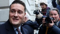 Streeting atendiendo a los medios