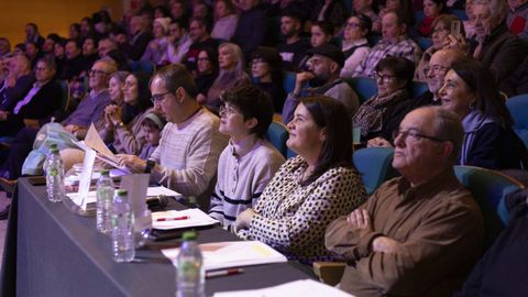 As� foi a festa da regueifa de Carballo, imaxe a imaxe, rima a rima