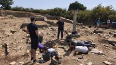Un aspecto de los trabajos arqueolgicos que se llevan actualmente a cabo en el castro de Cereixa