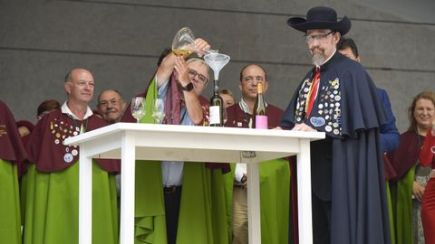 Nombramiento de nuevos cofrades y hermanamiento con otras cofrad�as