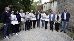 Los ganadores del campeonato de tapas de Galicia, con las autoridades, en San Pedro de Rocas. 