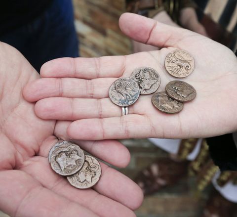 La diosa Minerva aparece en la moneda de este Arde Lucus. 
