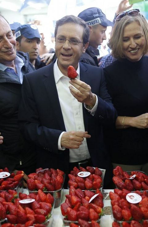 El l�der de la coalici�n de centro-laborismo denominada �Campo Sionista�, Isaac Herzog.