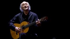 Amancio Prada, durante un concerto na Coru�a 