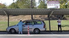 Realizaci�n de pruebas PCR en el �rea habilitada con ese fin en el hospital comarcal.