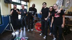 SkyhookS - El Extraterrestre