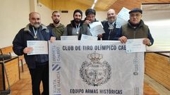 El equipo de armas hist�ricas de retrocarga del club de tiro ol�mpico Cabe, de Monforte