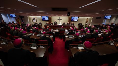 Le�n XIV, durante su encuentro con los obispos este lunes