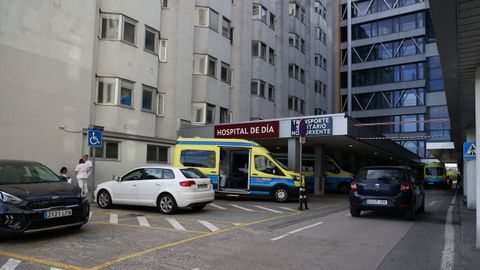 Entrada del hospital de da del Chuac