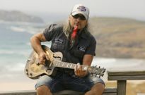 En la imagen, Tony Torres, de Five Trings Band. 