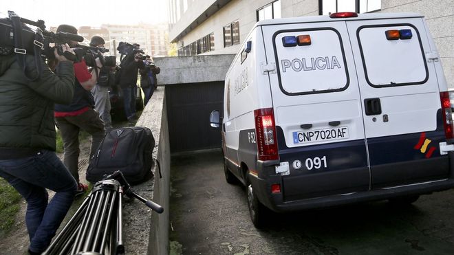 Miembros del clan de los Boyacos llegando a declarar a los juzgados de Vigo.