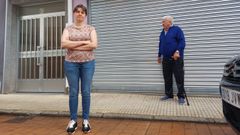 Mara regent La Pacheca hasta la semana pasada. Detrs, Ramn, uno de sus clientes.
