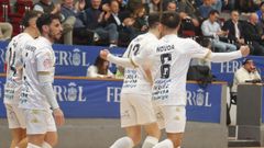 Novoa celebrando un tanto en A Malata.