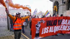 Manifestacin en Gijn en protesta por la subida de los alquileres y en defensa del derecho a una vivienda digna convocada por  Asturias pa vivir 