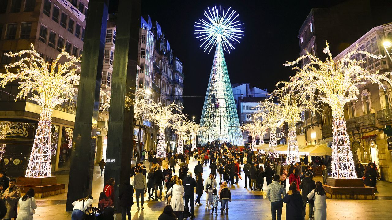 Luces sin agobios en Vigo tras el chupinazo