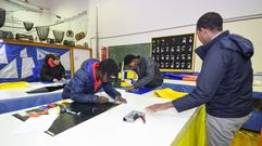 Alumnos del centro de formaci�n A Aixola, en Mar�n