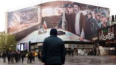 Un mural con la imagen del nuevo l�der supremo, el ayatol� Mojtaba Jamen�i, en Teher�n.