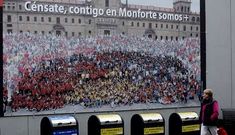 El Concello colg� por toda la ciudad carteles de la campa�a para conseguir habitantes.