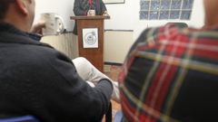 Reuni�n en la asociaci�n de Ferrolterra