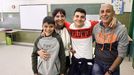 Va al colegio y agradece a los 32 compaeros el apoyo a su hijo autista