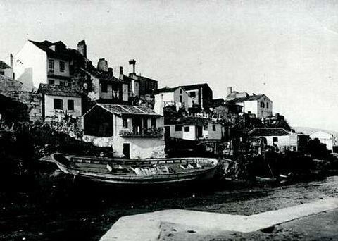 En esta foto antigua de Mar�n se puede apreciar al aspecto de algunos de los barcos de �poca.