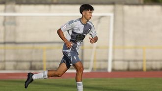 Dani Gonz�lez, delantero del Racing Juvenil A. 