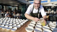 Miguel Gonz�lez, el cocinero ourensano que abri� el programa gastron�mico del verano en la terraza de Mart�n C�dax