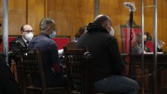 Los acusados, en la Audiencia