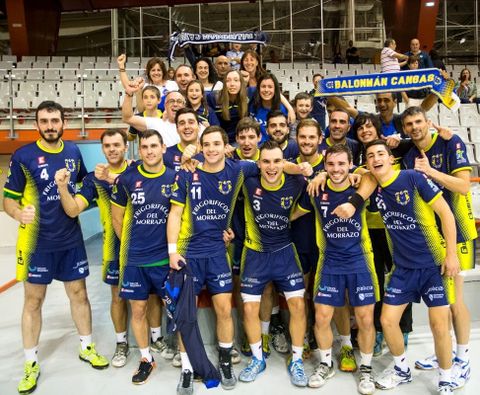 El Cangas ha firmado una notable primera vuelta en la que ha logrado 16 puntos.