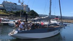 El Sanjola, saliendo del puerto de Ortigueira para una de las primeras expediciones de esta temporada