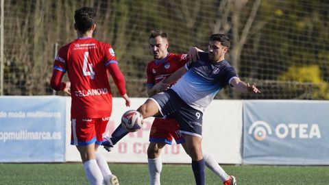 Los jugadores del Cented Academy y Sporting Celanova en su �ltimo encuentro de liga