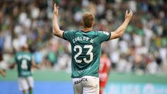 Carlos Vicente pide el apoyo de la afici�n en A Malata.