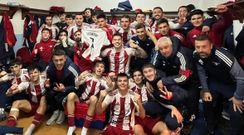 Los jugadores del Alondras, celebrando el triunfo ante el Cltiga.